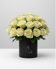 Christmas Confetti Tinted Roses Gift Box Christmas Confetti Tinted Roses Gift Box