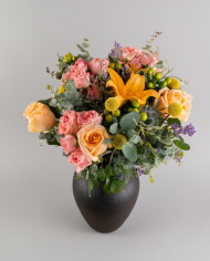 11 - Sunny Cake Bouquet