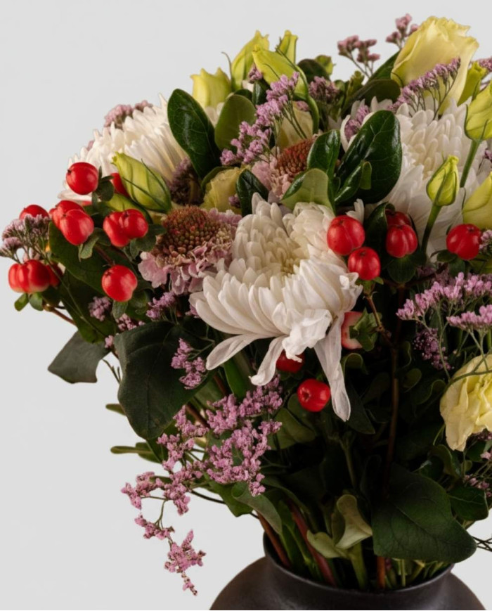 17 - Sweet Meadow Bouquet