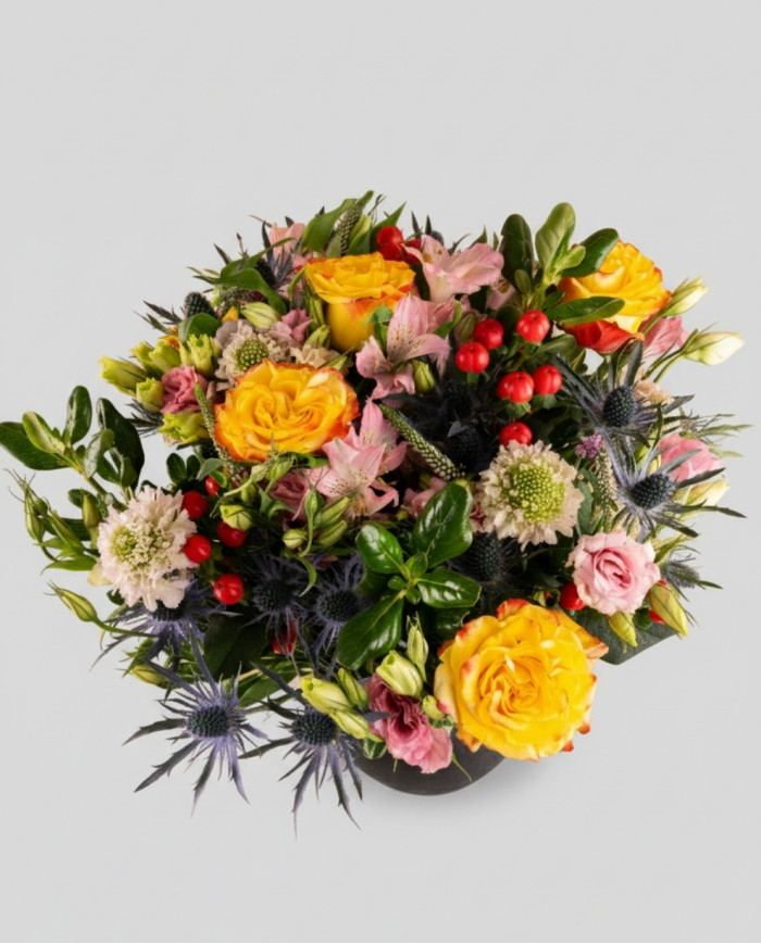 18 - Queen's Garden Bouquet