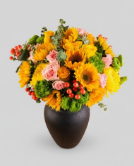 18 - Queen's Garden Bouquet