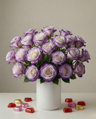 Boyfriend Tinted Roses Gift Box